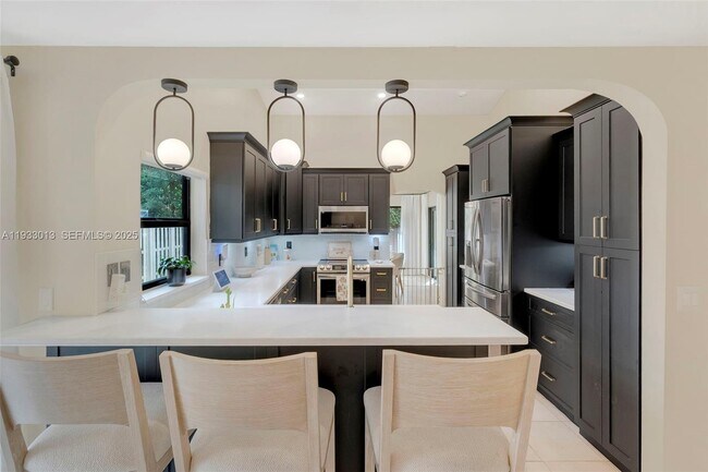 Building Photo - 1583 Eastlake Way