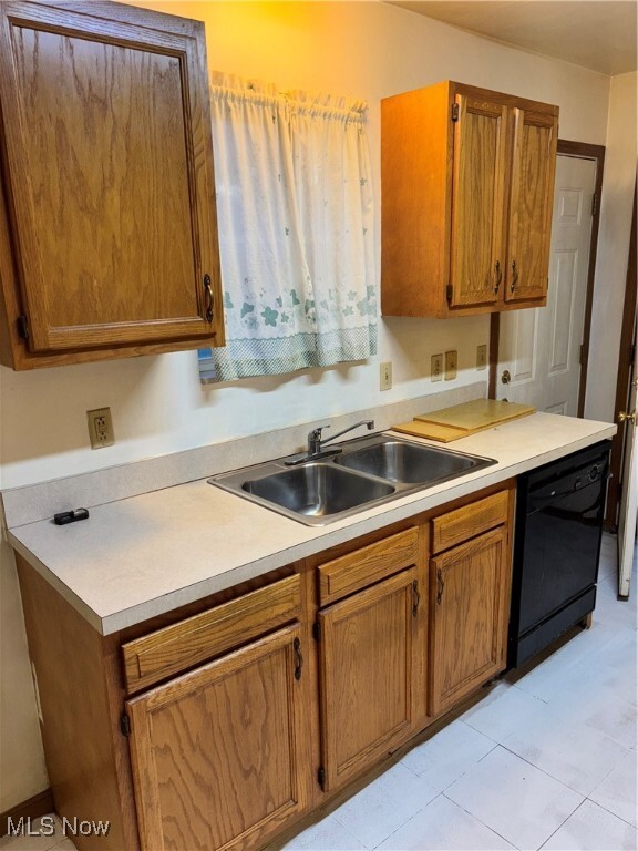 Building Photo - 905 Hawthorne St