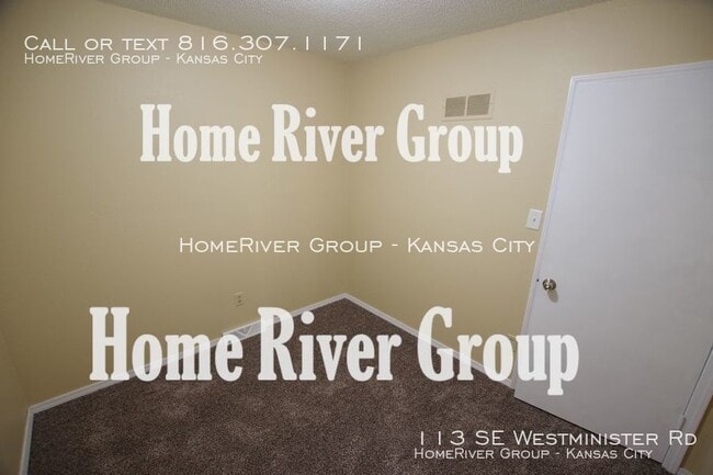 Building Photo - Blue Springs Location - Priced to MOVE!