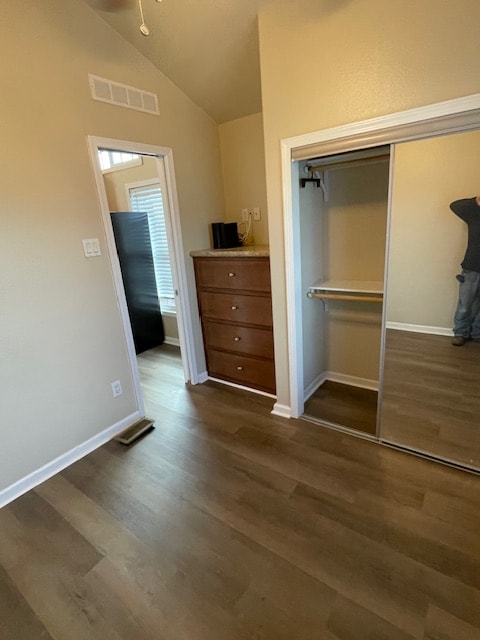 Building Photo - 2211 Ashberry Ave