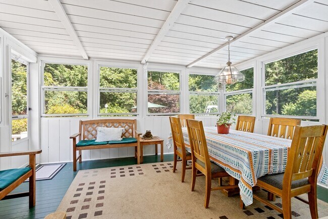 Building Photo - 13 Prospect St