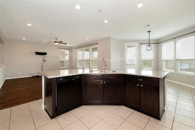 Building Photo - 24015 Adobe Ridge Ln