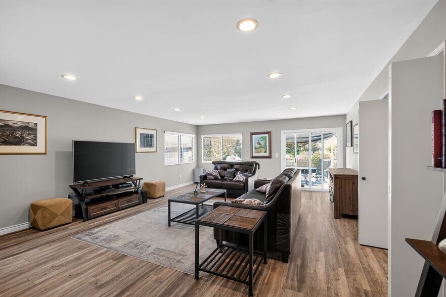 Building Photo - 3151 Magellan St