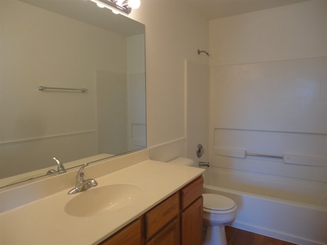 Building Photo - 1906 Landings Ct