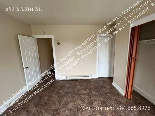 Building Photo - 549 S 13th St