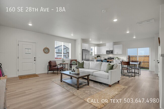 Building Photo - 160 SE 28th Ave