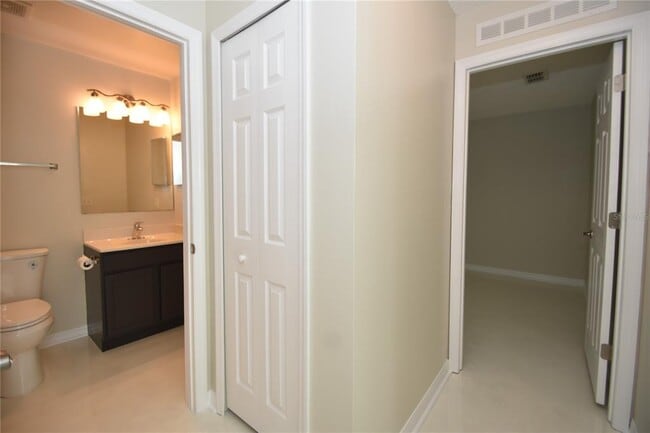 Building Photo - 31 Slumber Path