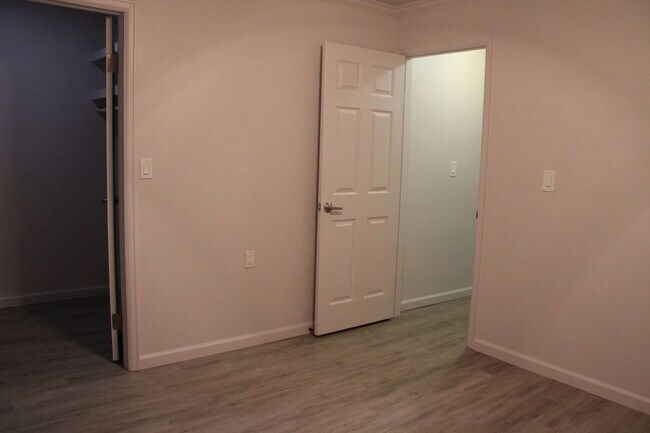 Building Photo - Cozy 1 Bedroom Apartment in Heart of Fort ...
