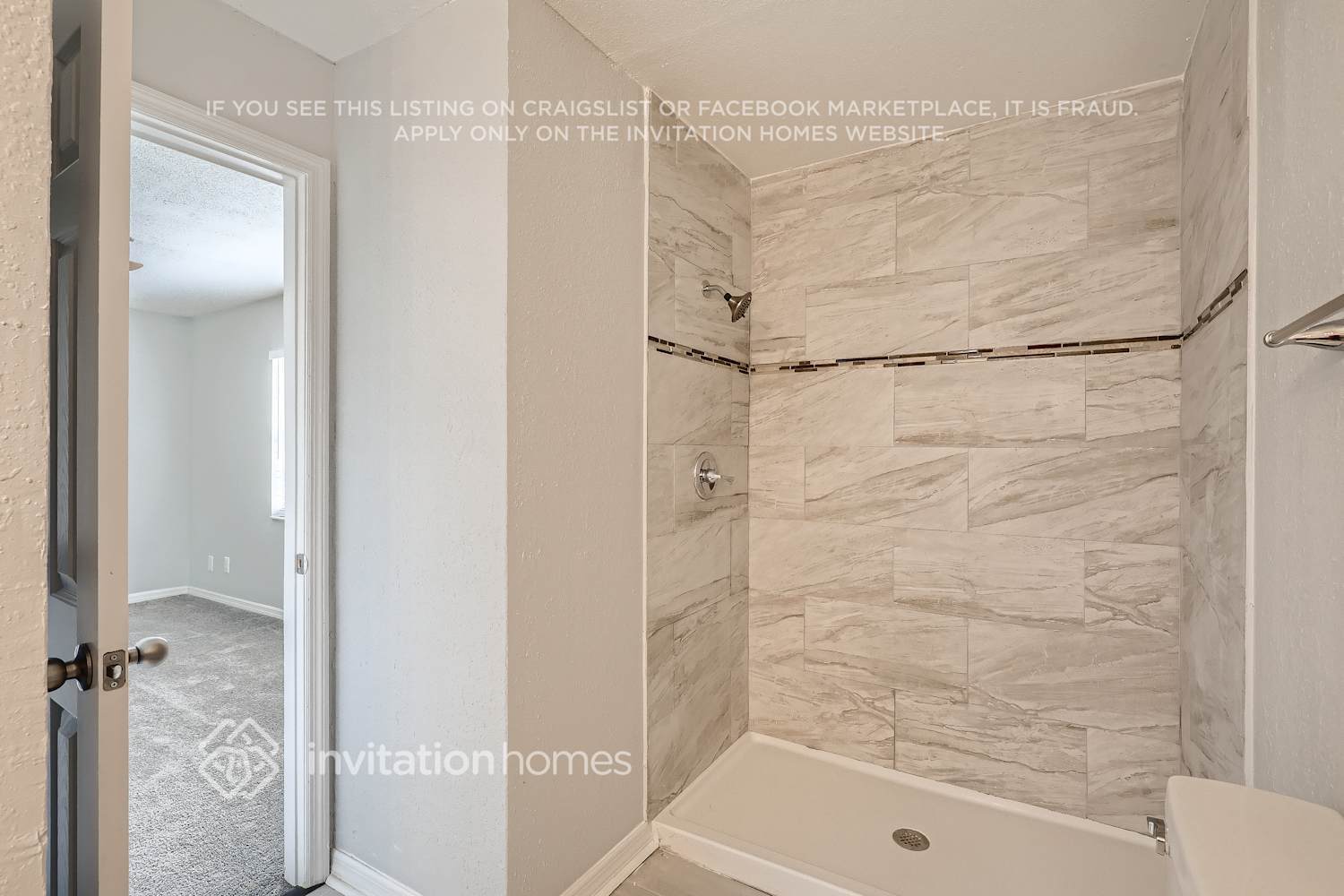 Building Photo - 8146 Chaucer Ct