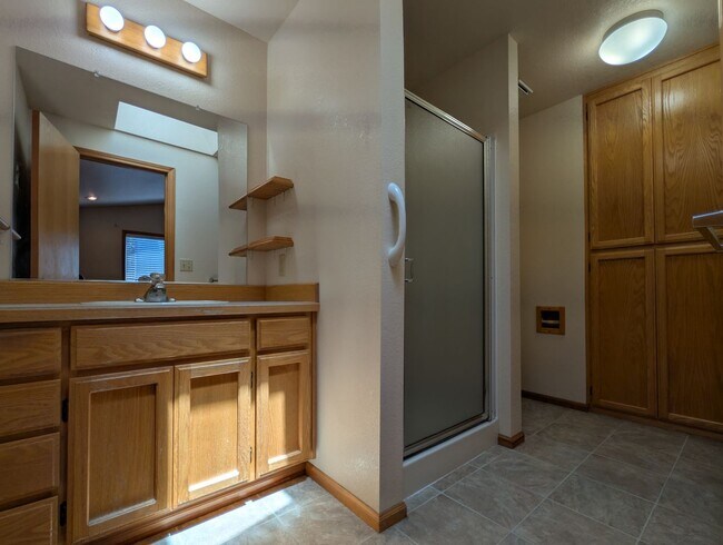 Building Photo - Wonderful 3-Bedroom, 2-Bath Home With Large Yard & A/C!