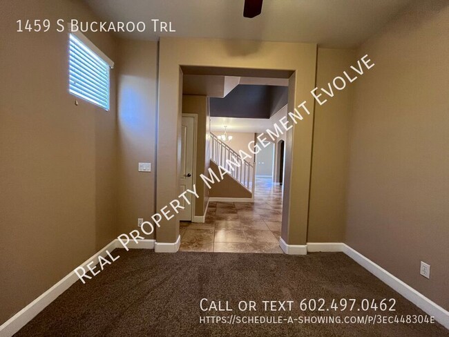 Building Photo - 1459 S Buckaroo Trail