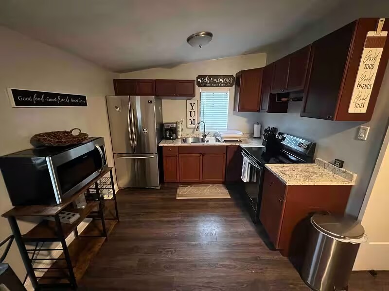 Building Photo - 2991 NW 31st Ave