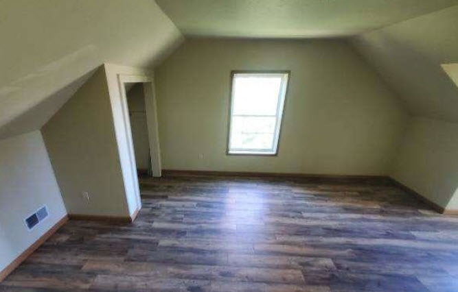 Building Photo - 422 N Tratt St