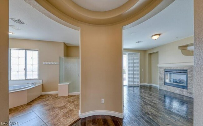 Building Photo - 10088 Keifer Valley St