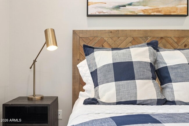 Building Photo - 7518 E Bent Tree Dr