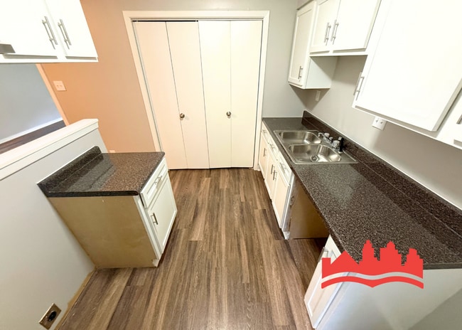 Building Photo - 3907 Lowin Cove