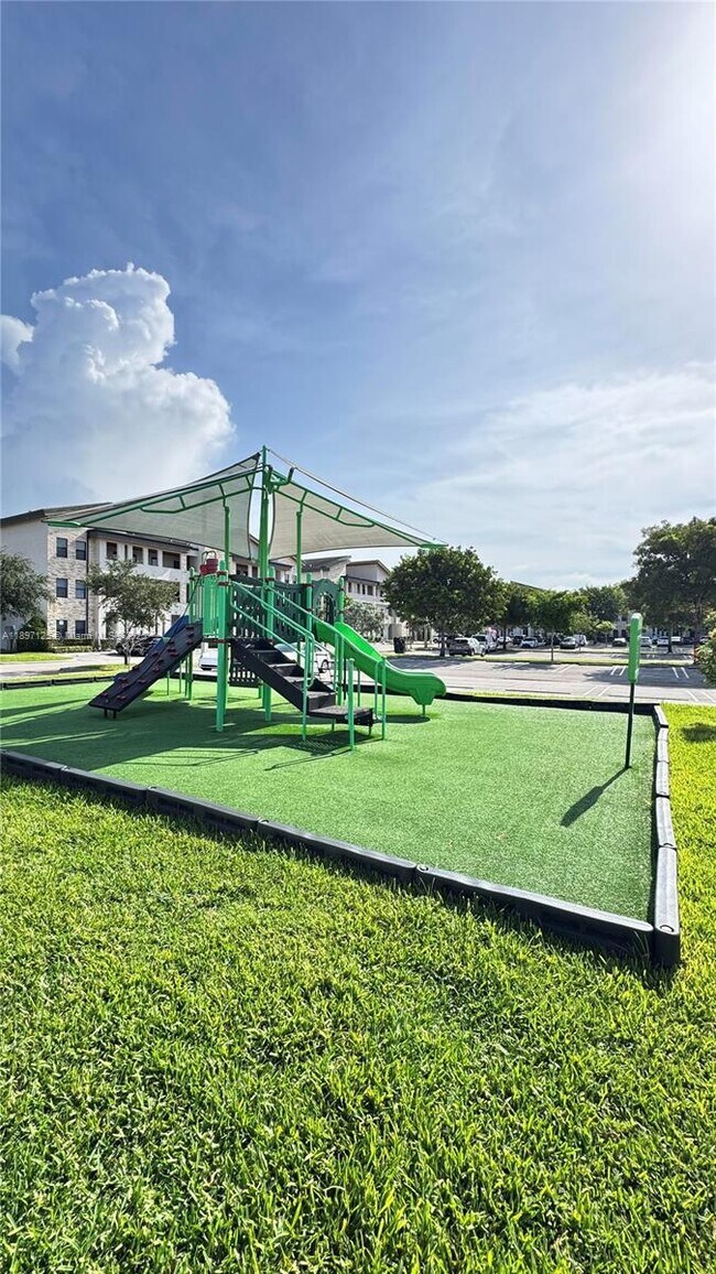 Building Photo - 8005 NW 104th Ave