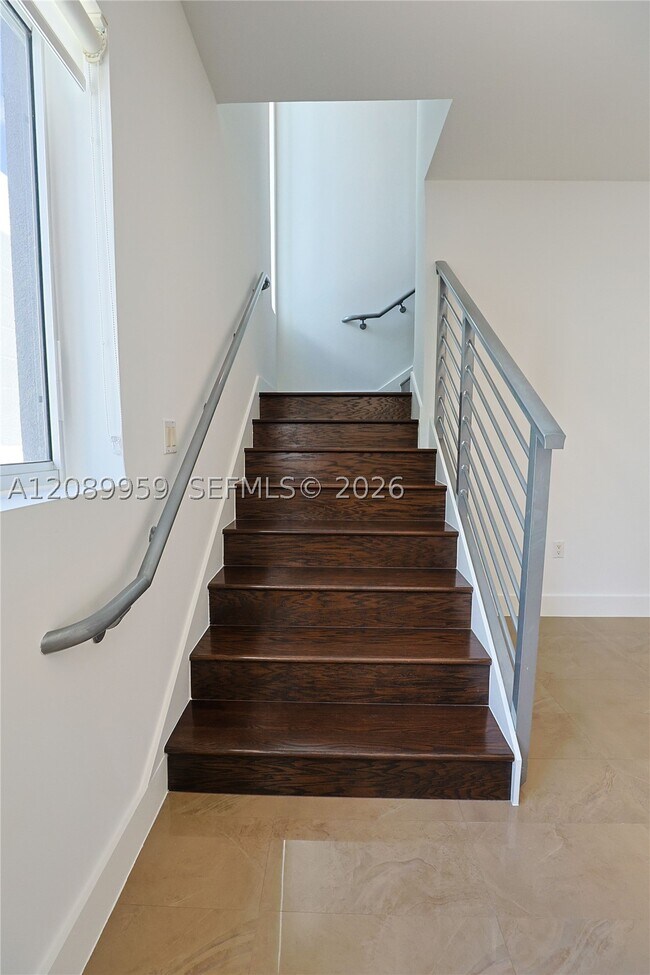 Building Photo - 7520 SW 59th St