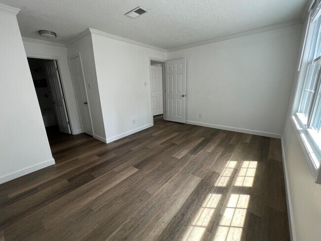 Building Photo - 1113 Huntmaster Terrace NE