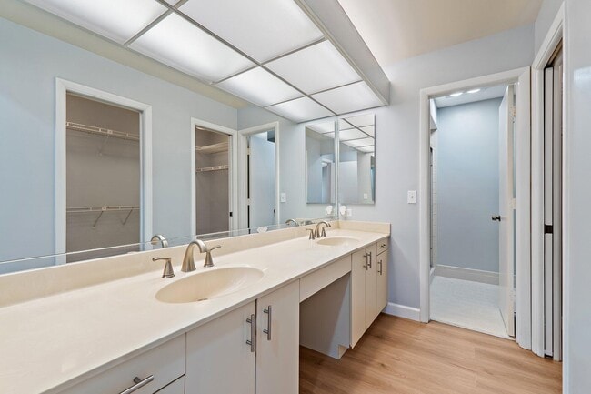 Building Photo - 2711 SW Egret Pond Cir