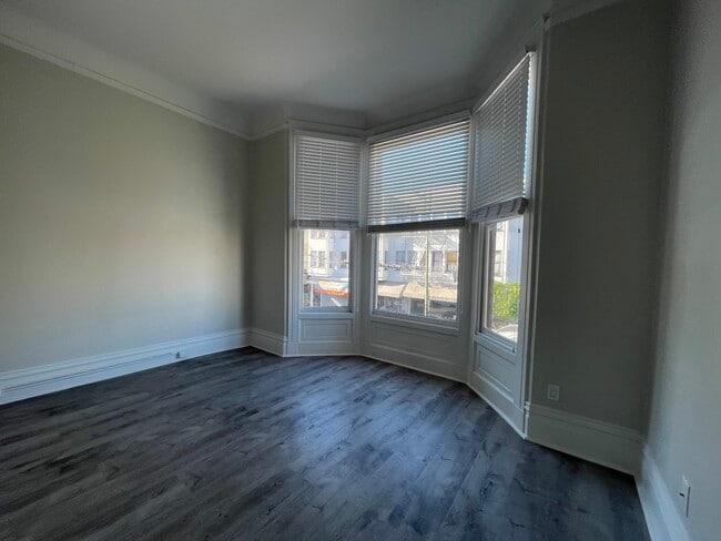 Building Photo - 1430 Stockton St