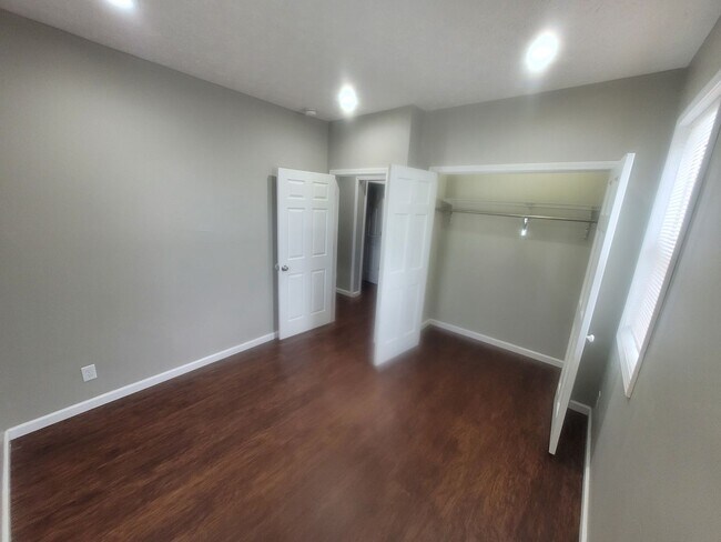 Building Photo - 612-616 South 10th Street