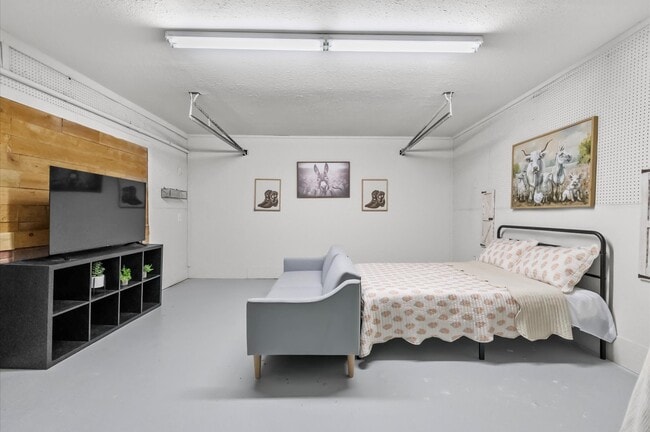 Building Photo - 1106 Oriole Ln