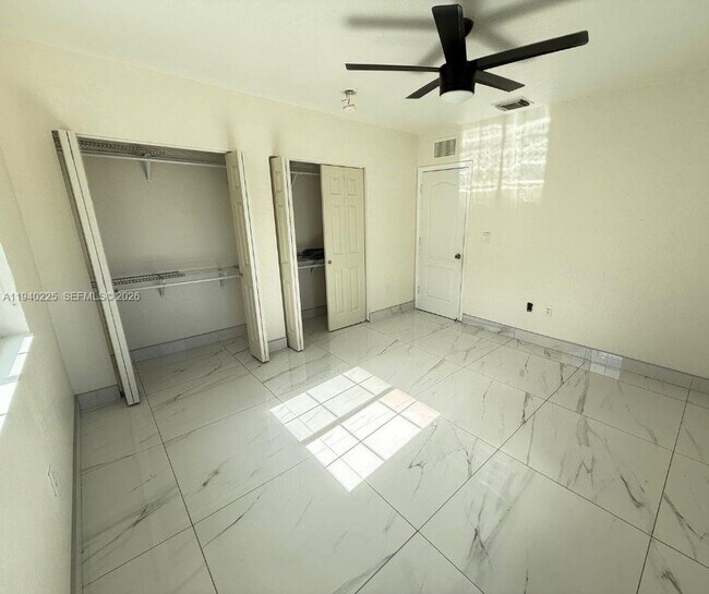 Building Photo - 27037 SW 142nd Ave