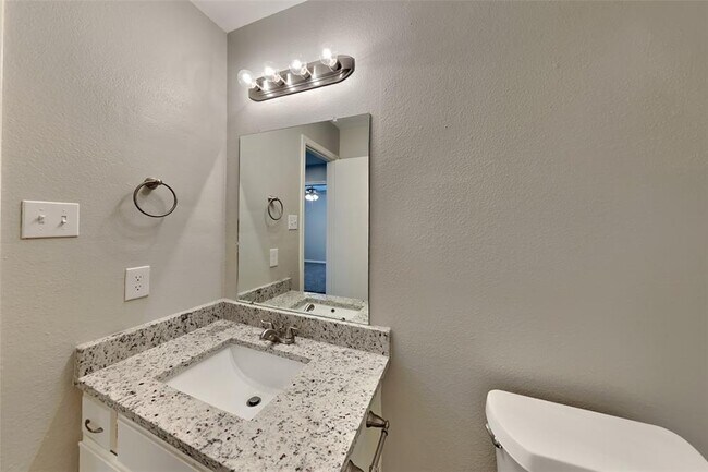Building Photo - 5546 Calm Ct