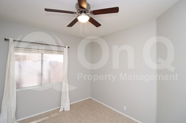 Building Photo - 5997 W Aurora Dr