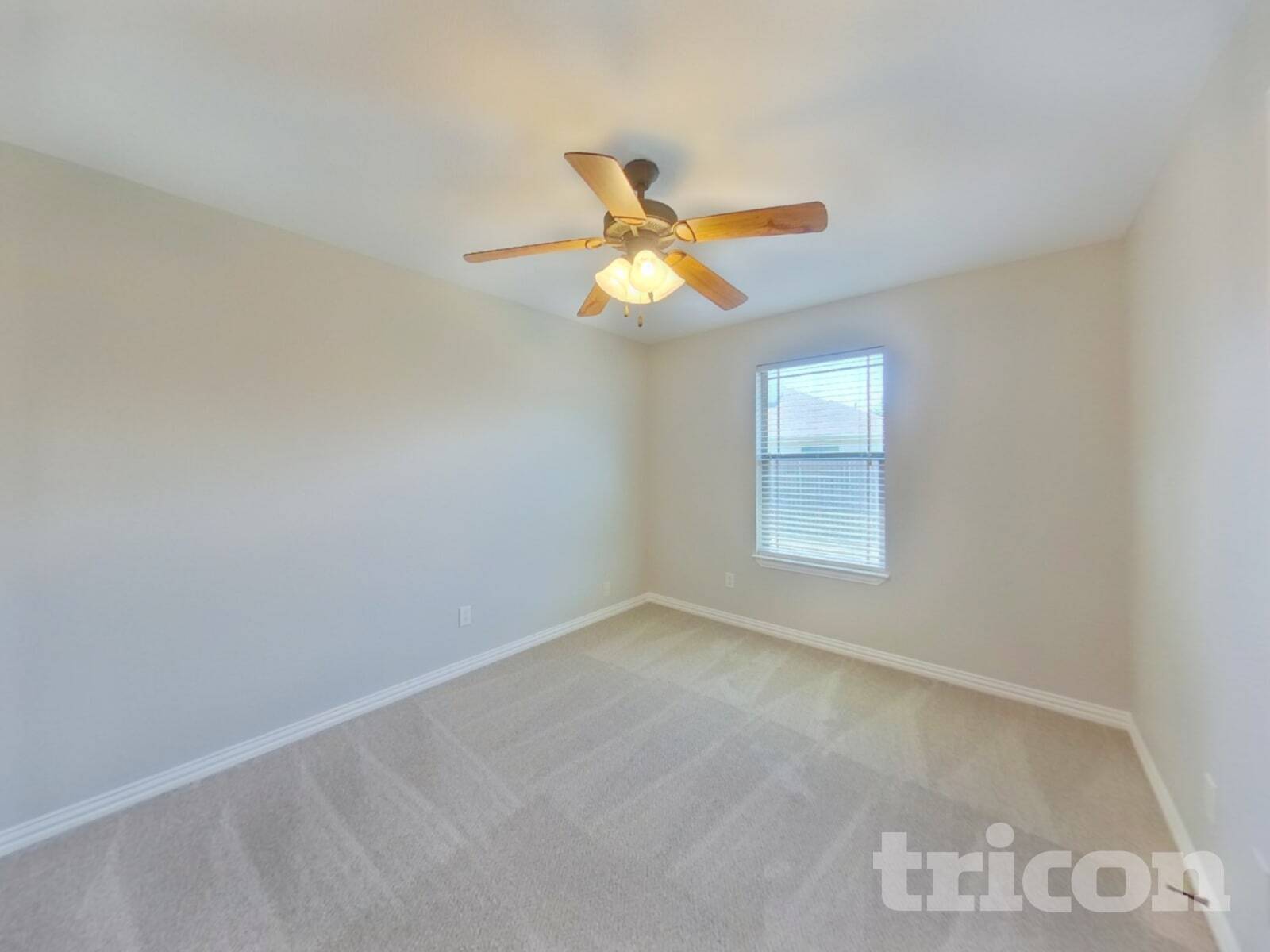 Building Photo - 825 Rambling Ct