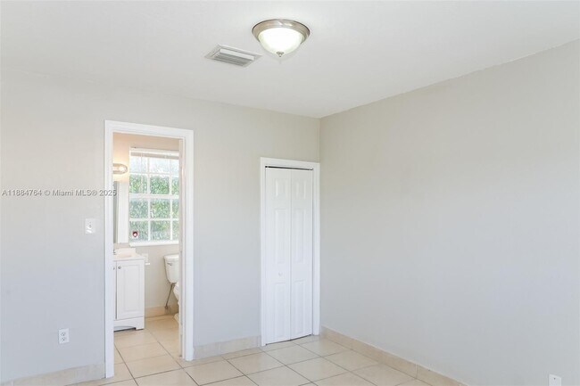 Building Photo - 1031 NW 178th Terrace