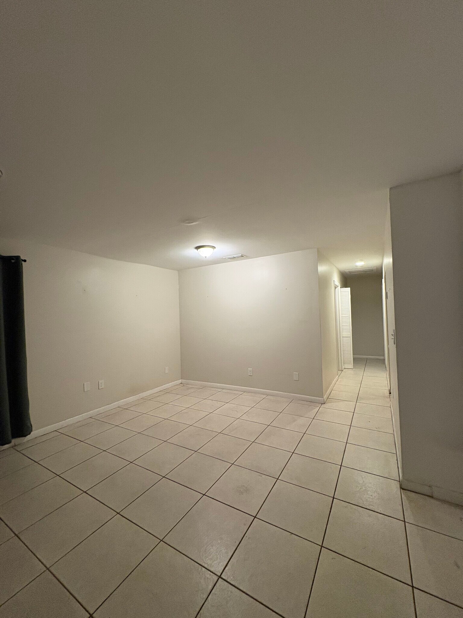 Building Photo - 4928 Shoshone St