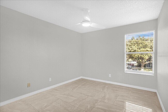 Building Photo - 5132 Conroy Rd