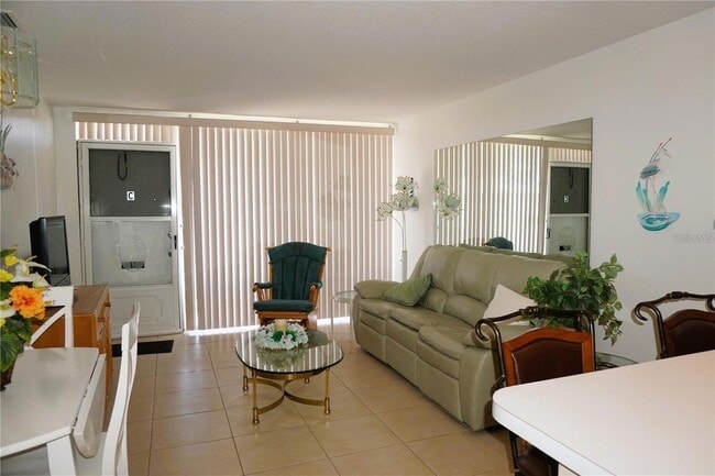 Building Photo - 4367 Tahitian Gardens Cir