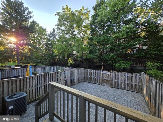 Building Photo - 6505 China Grove Ct