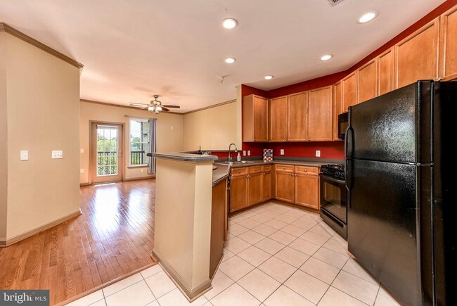 Building Photo - 815 Branch Dr