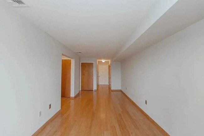 Building Photo - North Bergen