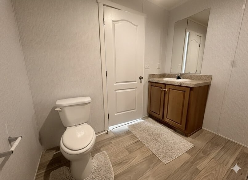 Building Photo - 26 Jubilee St