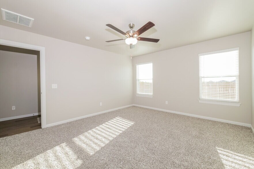 Building Photo - 12724 Carrara Ln