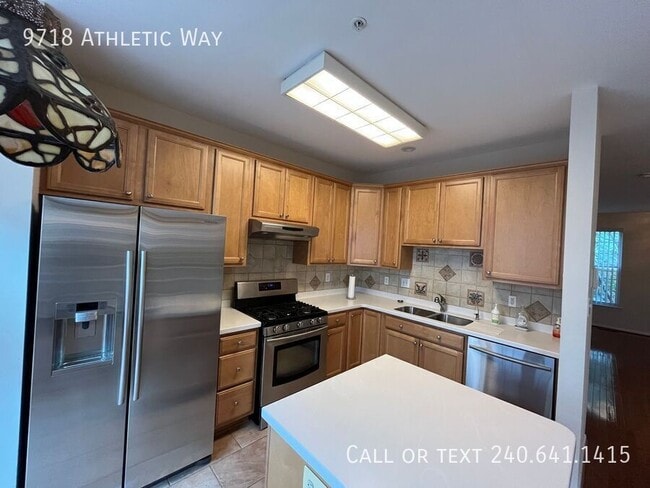 Building Photo - 9718 Athletic Way