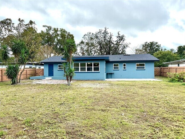 Building Photo - 431 Page St