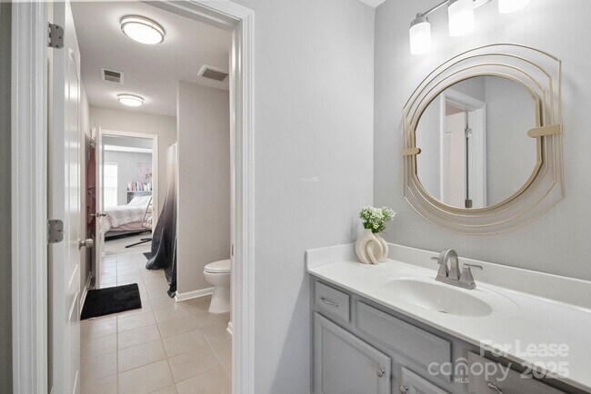 Building Photo - 188 Sweet Briar Dr