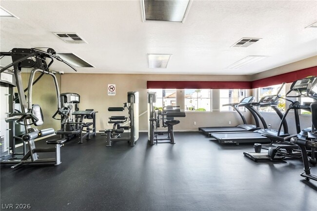 Building Photo - 3125 N Buffalo Dr