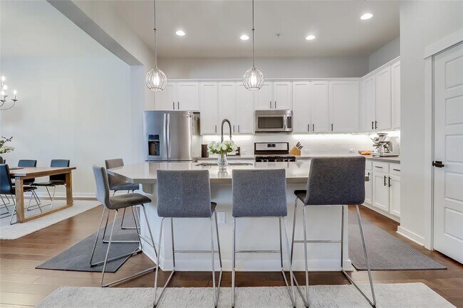Building Photo - 4121 Berkman Dr