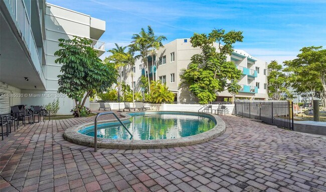 Building Photo - 3527 NE 168th St