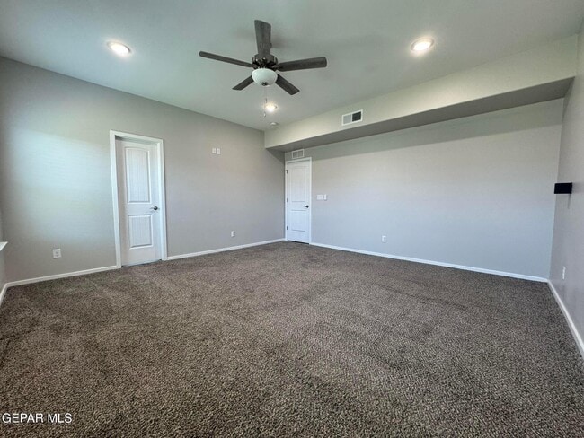 Building Photo - 13852 Paseo Alegre Dr