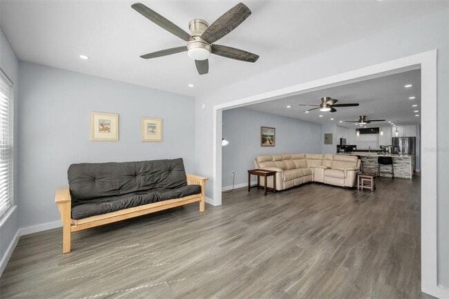 Building Photo - 300 64th Ave