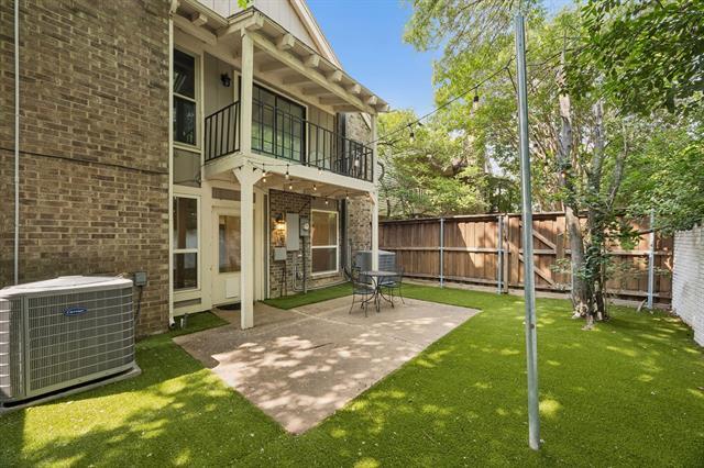 Building Photo - 2908 Clear Springs Dr