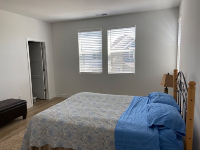 Building Photo - 231 Gambrel Cir